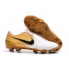 Nike Fotbollsskor för Män Phantom Vnm Elite FG -Vit Guld Svart